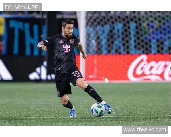 足球巨星在赛场上的精彩表现与全球影响力深度解析 足球巨星在赛场上的精彩表现与全球影响力深度解析